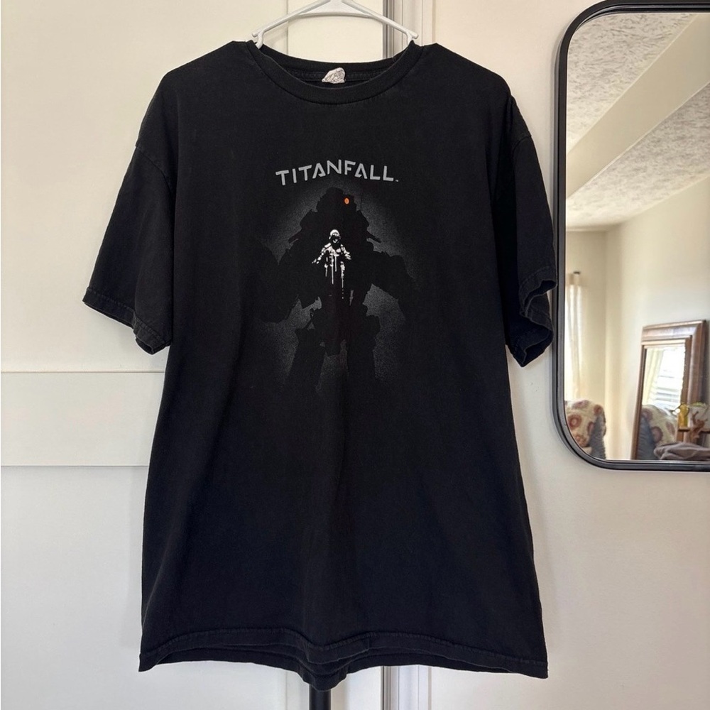 Titanfall Black Graphic 100% cotton T-Shirt